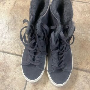 UGG Black High-Top Sneakers Urban Style